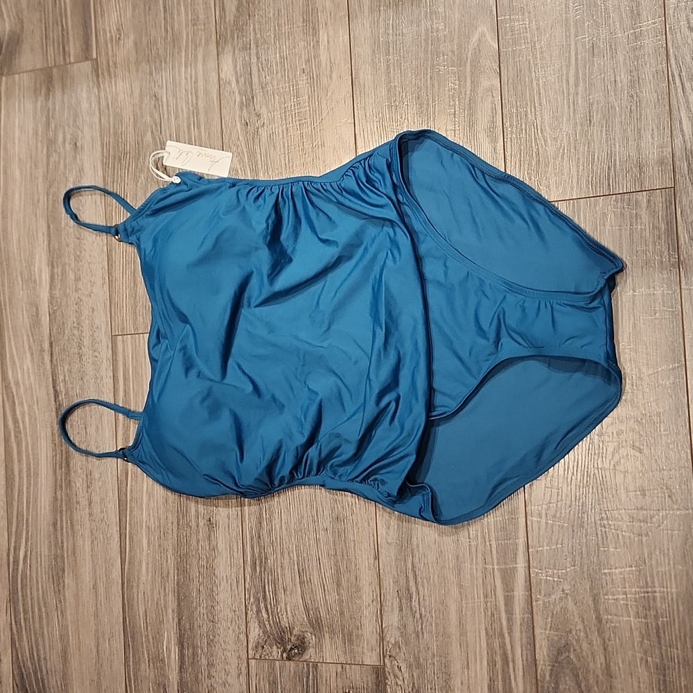 NWT Anne Cole Women's sz 16 One piece Swimsuit w/bra pads